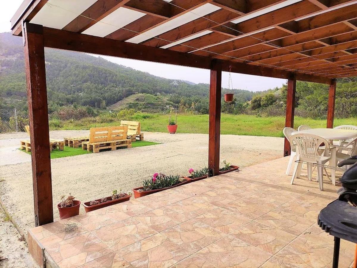 The Cosy Mountain Cabin With Stunning Views Near Troodos Káto Amíandosz Kültér fotó